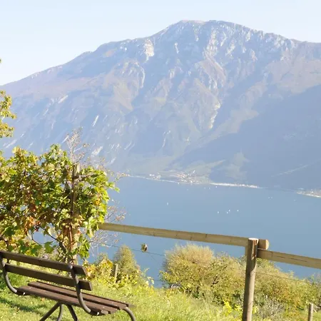 Holiday home 56 Blu Yellow And Red View Garden Private Parking By Garda Domus Mea Tremosine