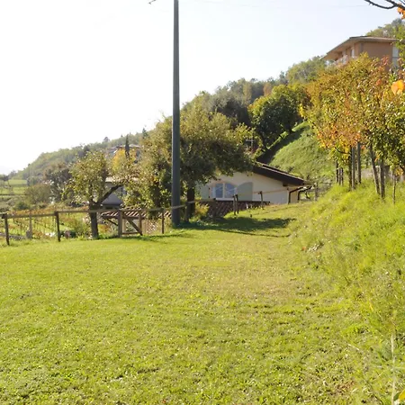 Casa de Férias 56 Blu Yellow And Red View Garden Private Parking By Garda Domus Mea Tremosine